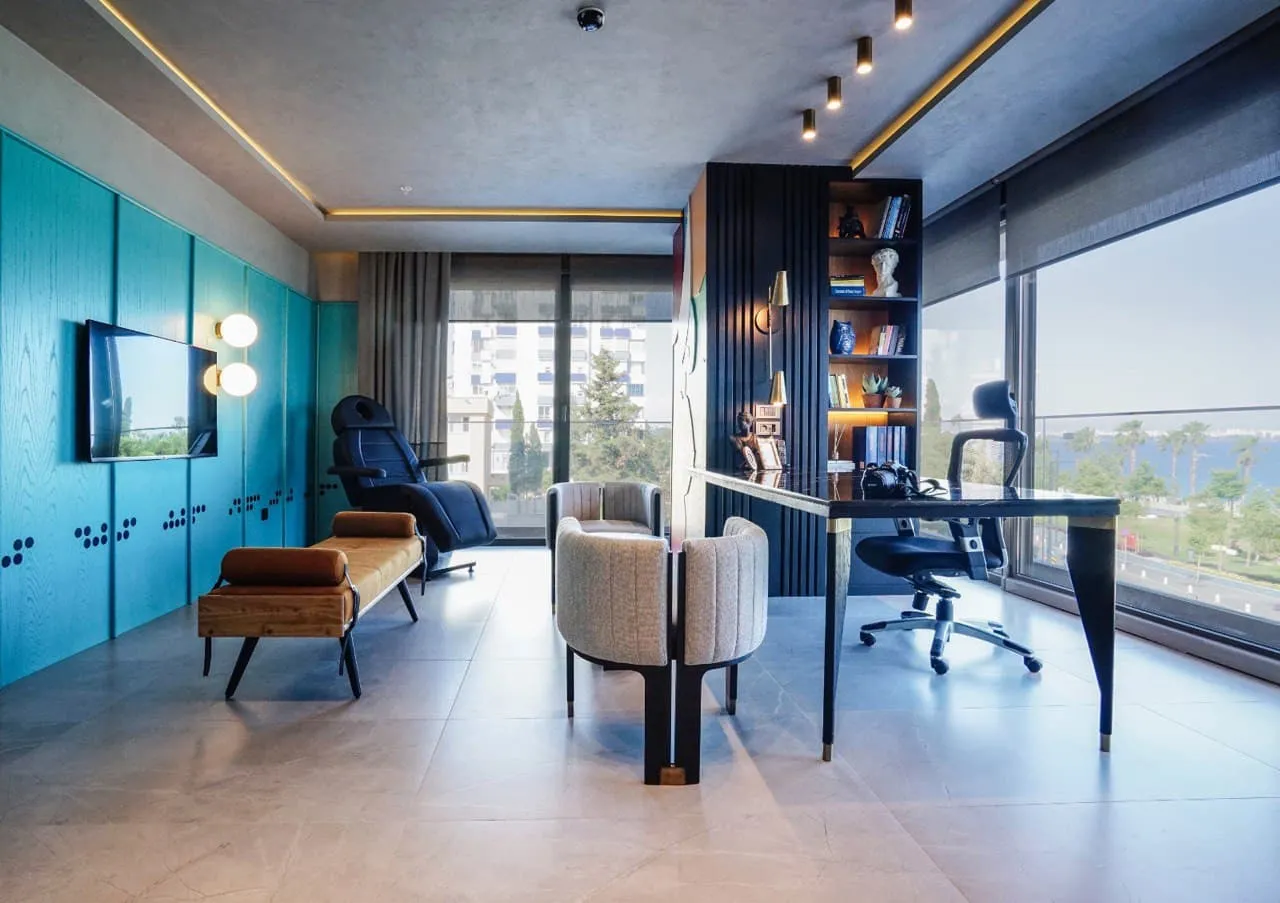 Op. Dr. Feridun Elmas Clinic — interior view 3
