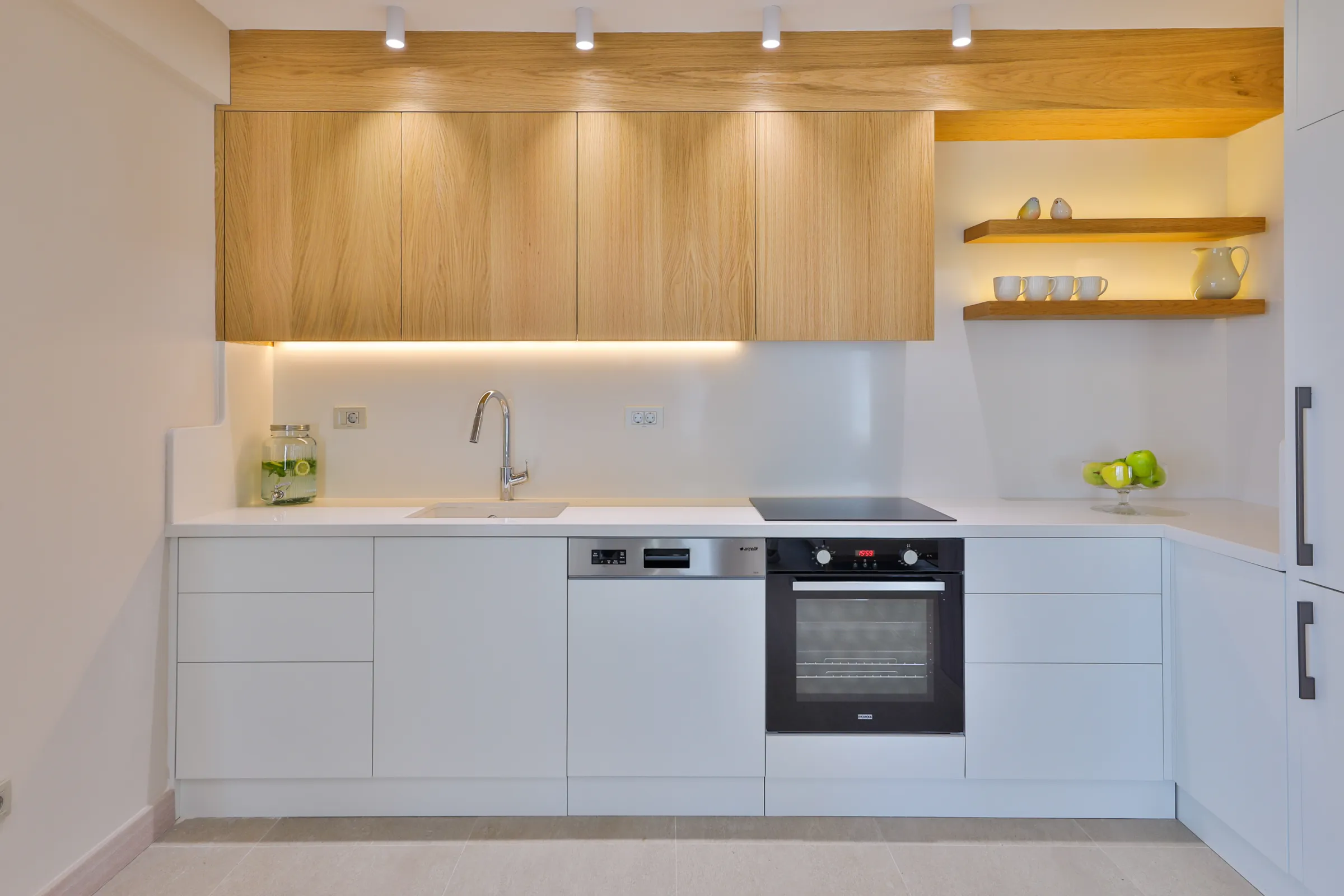 Villa Peninsula — interior view 8